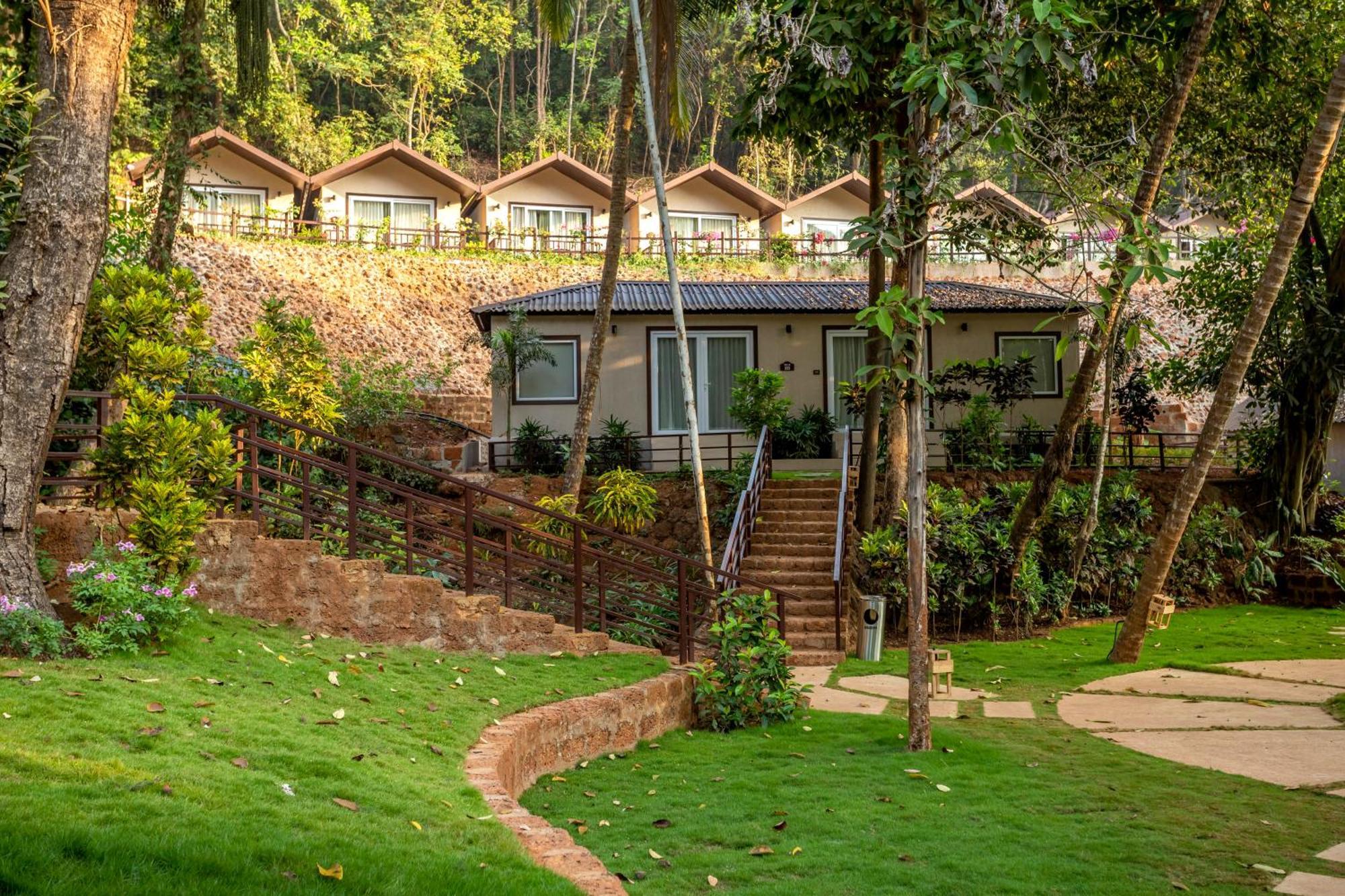 Stone Wood Premier Gokarna Hotell Gokarna  Eksteriør bilde