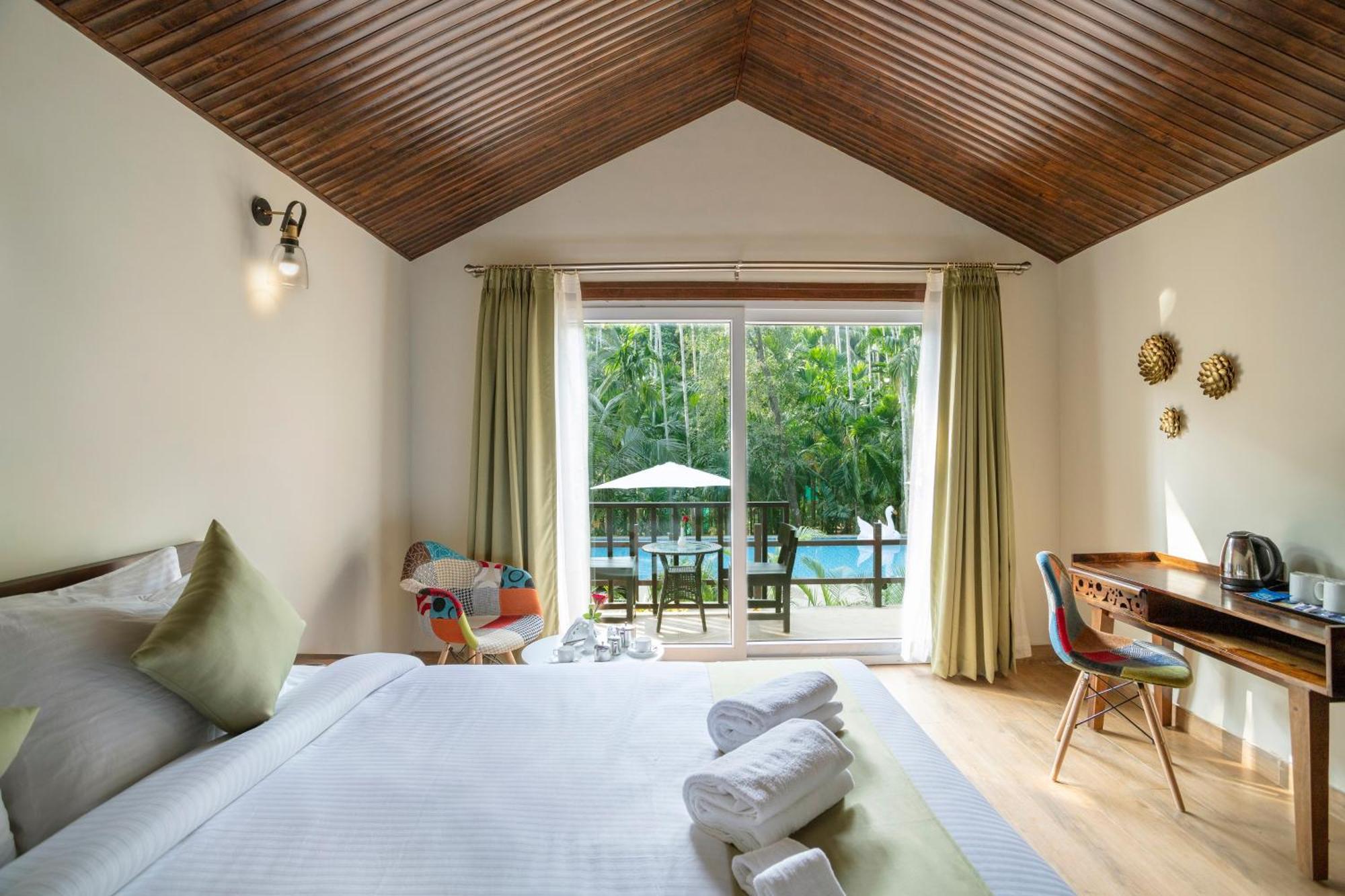 Stone Wood Premier Gokarna Hotell Gokarna  Eksteriør bilde