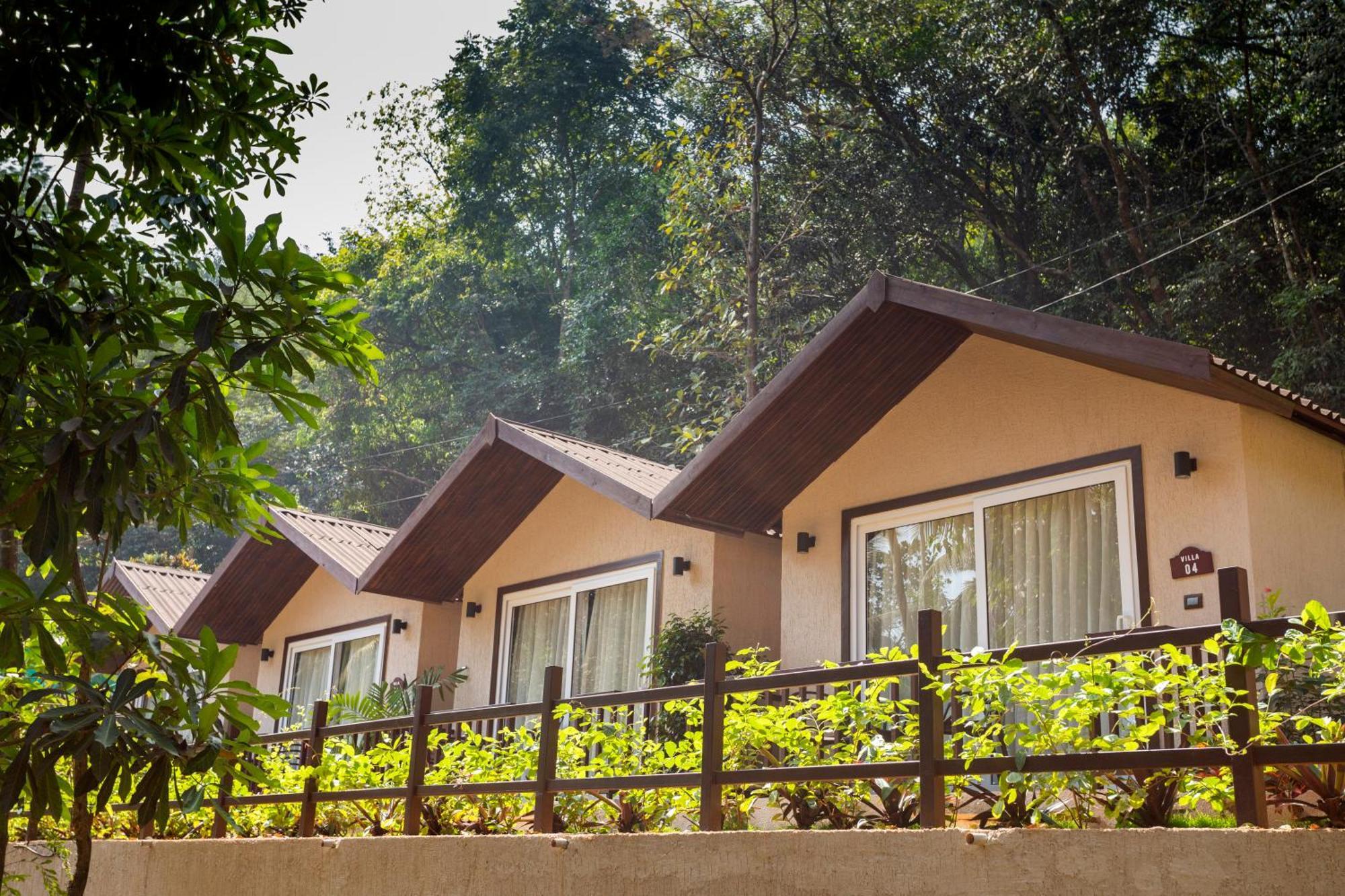 Stone Wood Premier Gokarna Hotell Gokarna  Eksteriør bilde
