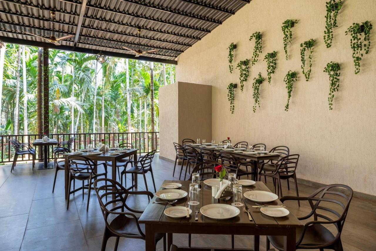 Stone Wood Premier Gokarna Hotell Gokarna  Eksteriør bilde